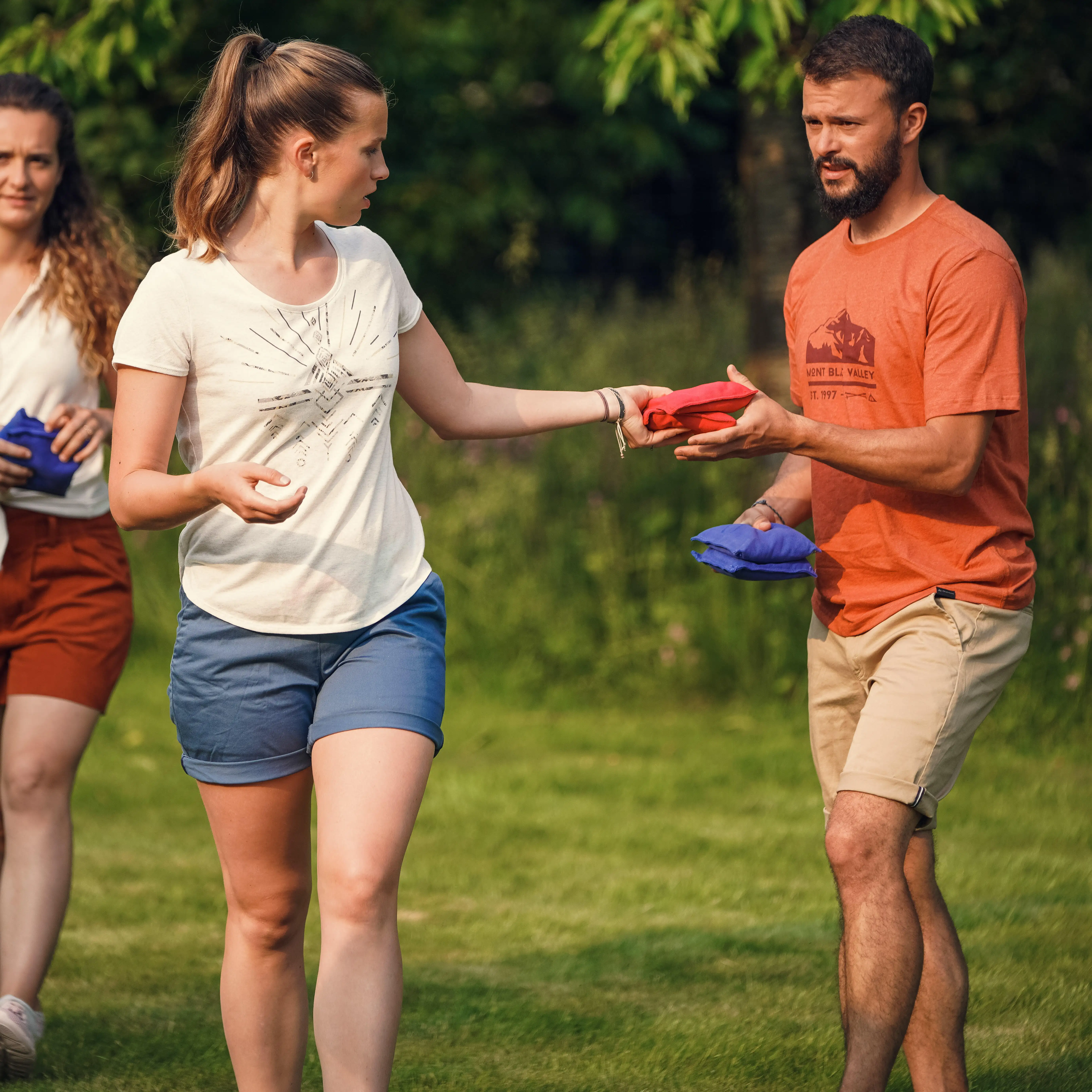 9749-ready-to-play-cornhole-game-1.webp