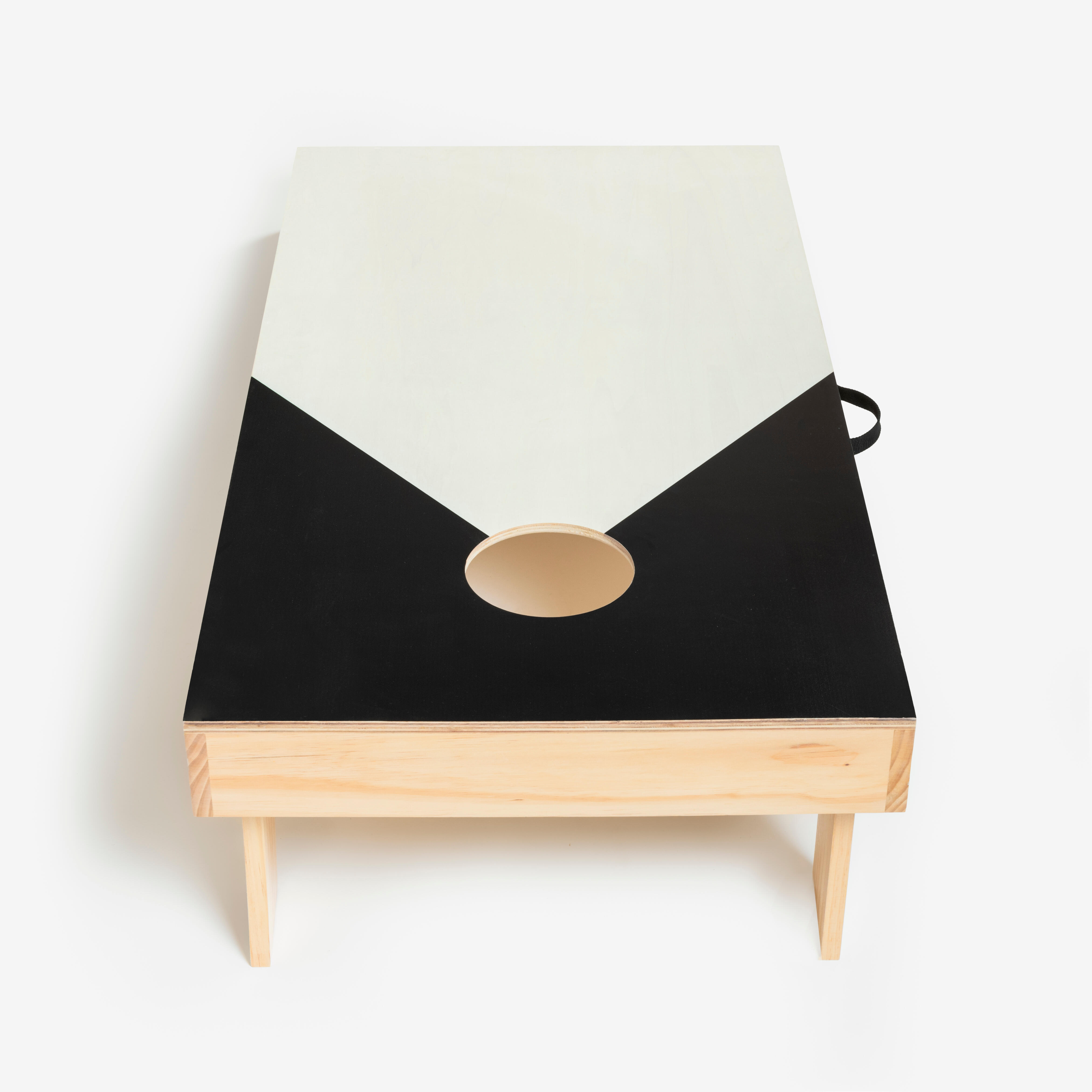 9749-ready-to-play-cornhole-game-1.webp