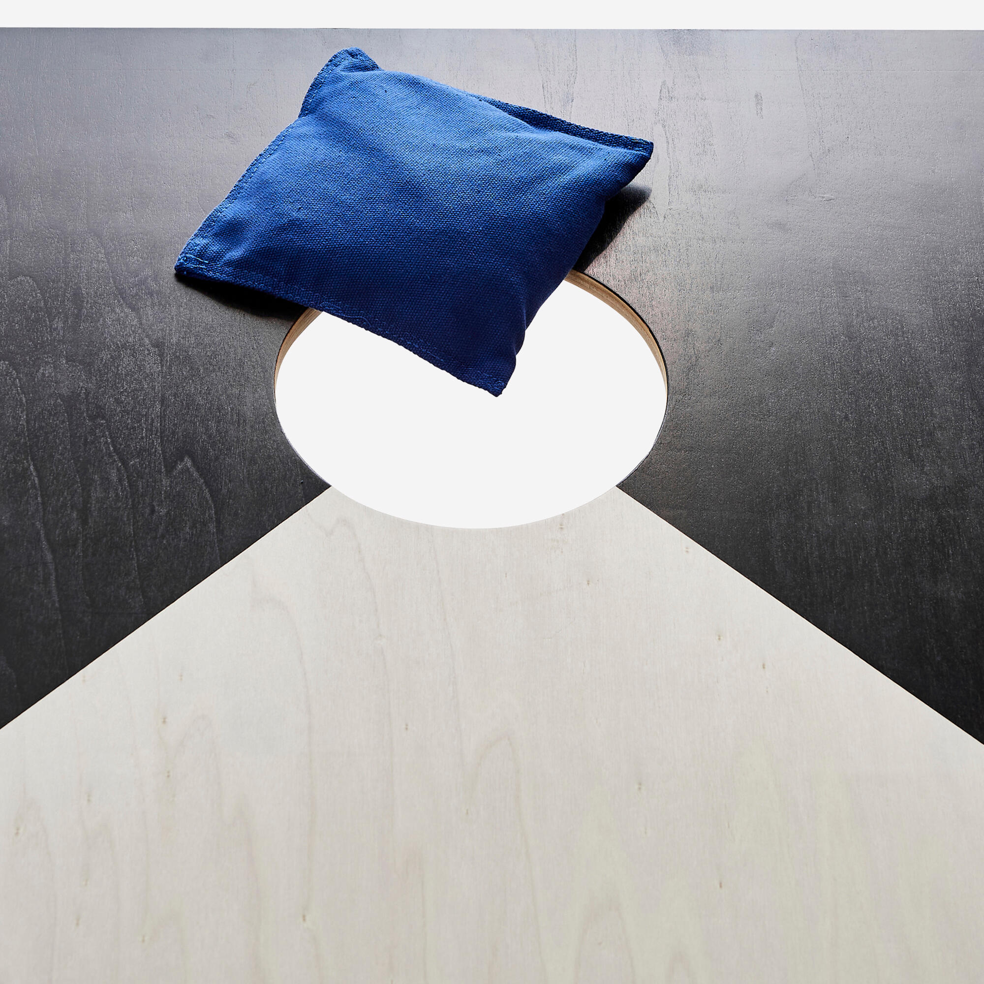 9749-ready-to-play-cornhole-game-1.webp