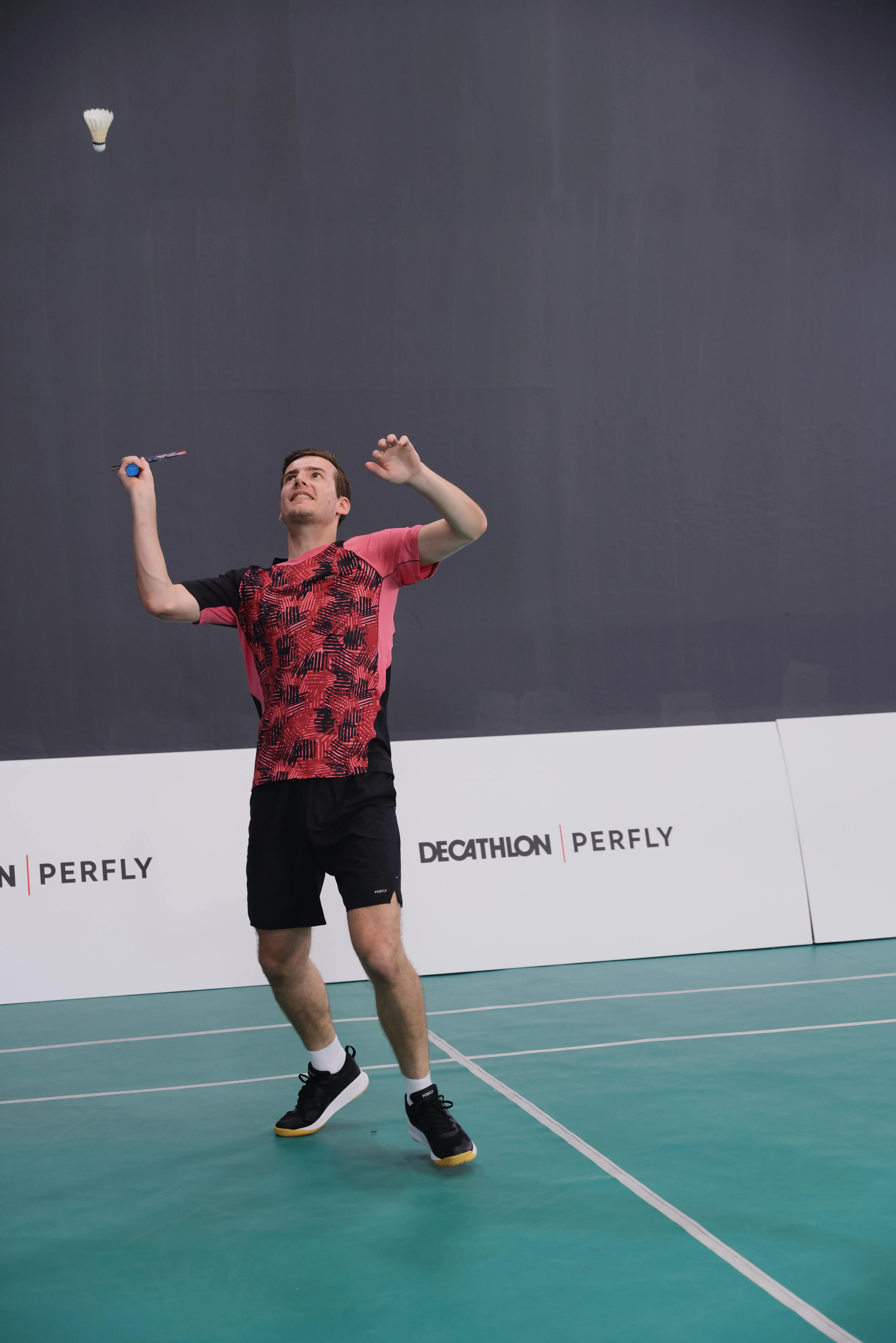 9818-men-s-badminton-shoes-sensation-530-black-1.jpg