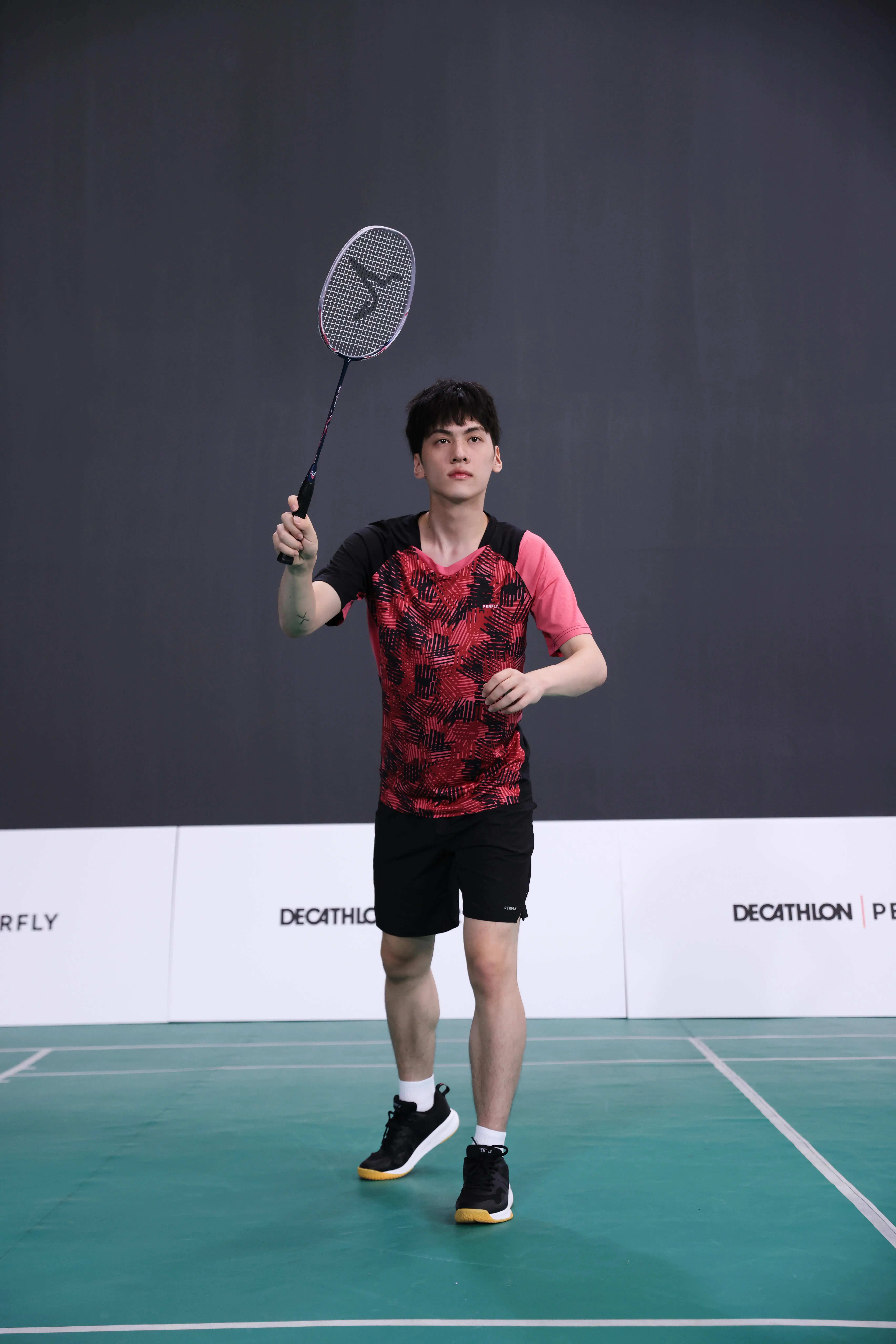 9818-men-s-badminton-shoes-sensation-530-black-1.jpg
