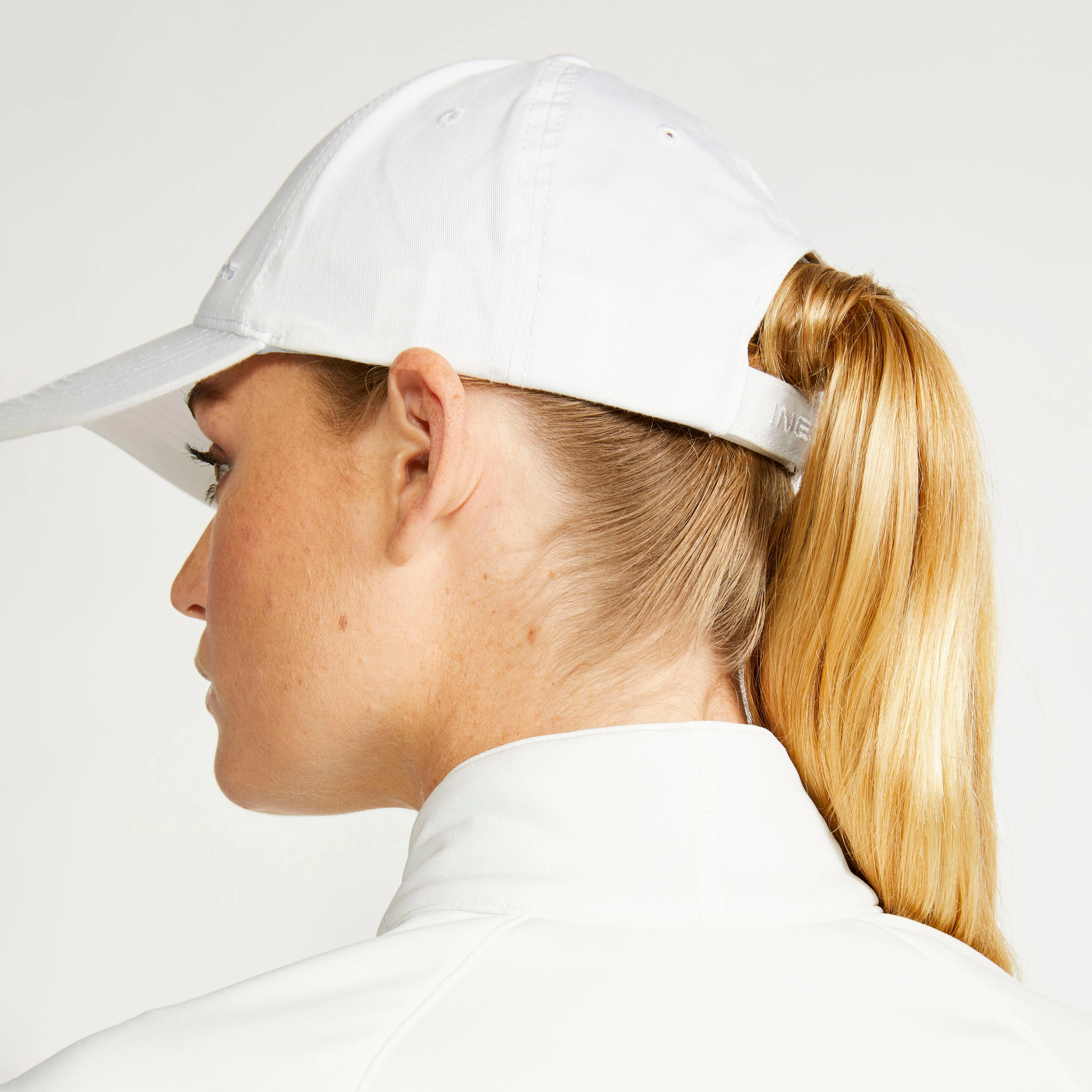 9839-women-x27-s-warm-golf-jacket-cw-500-white-1.jpg