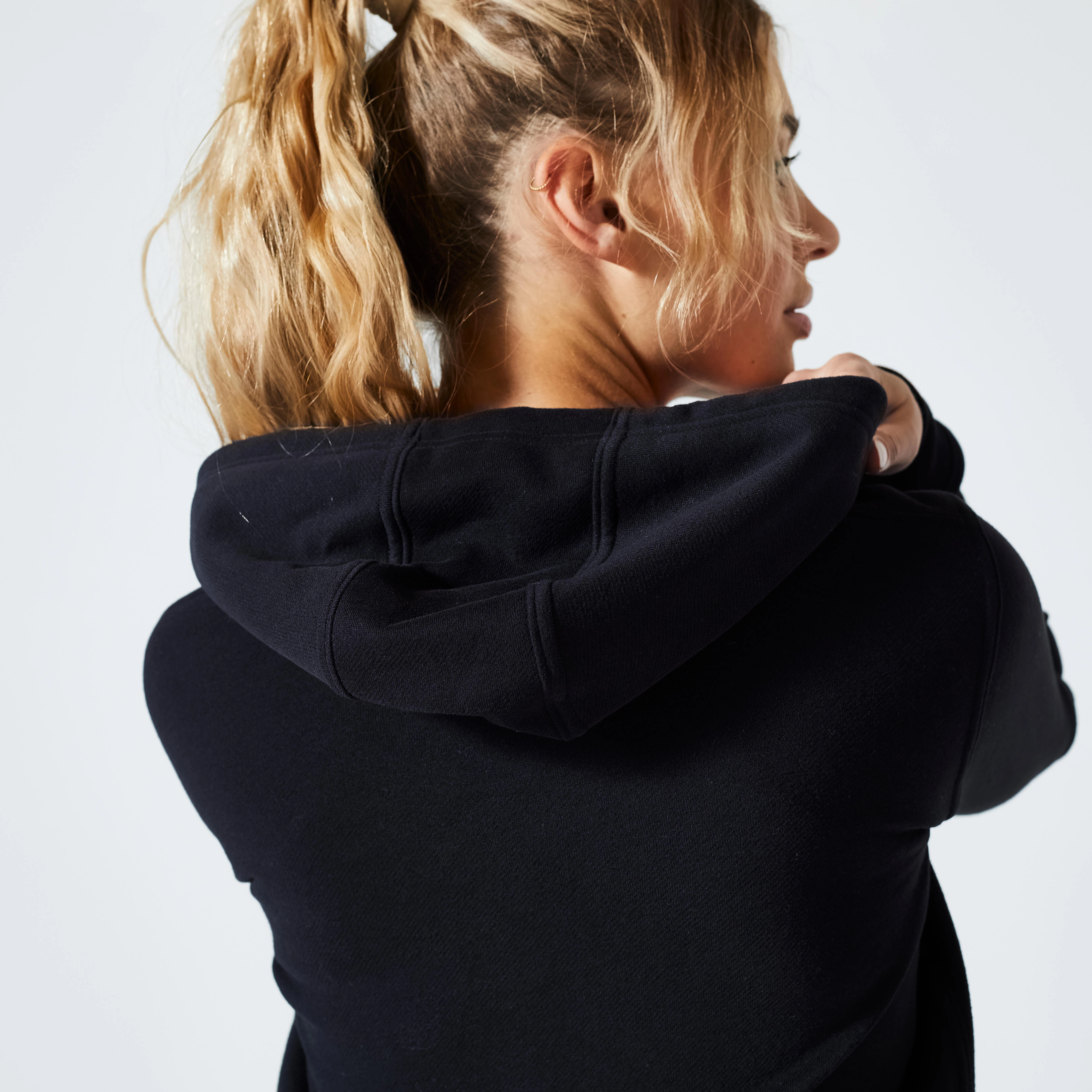 9959-women-s-fitness-hoodie-essentials-500-1.jpg